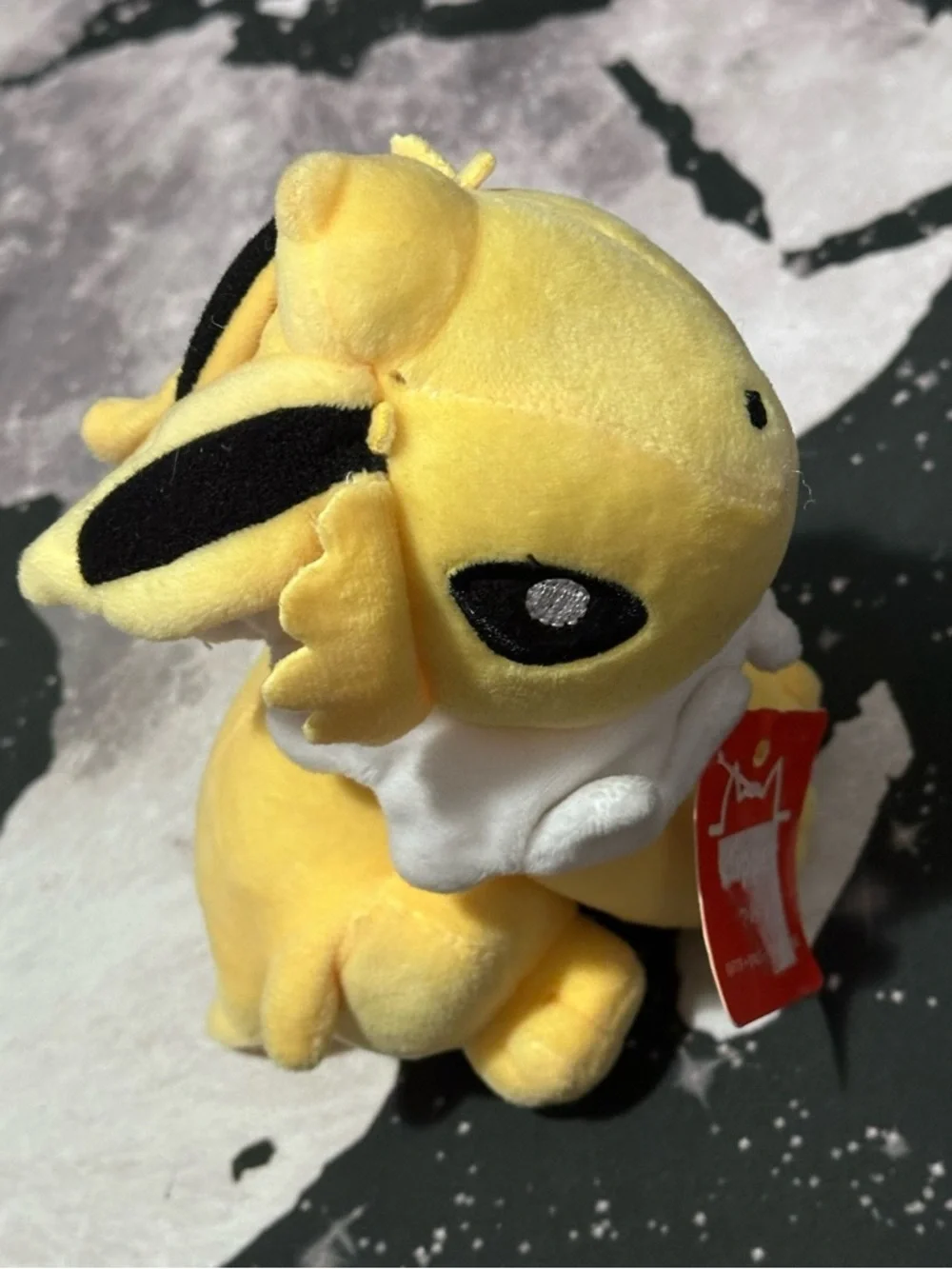 Clipper pokémon jolteon